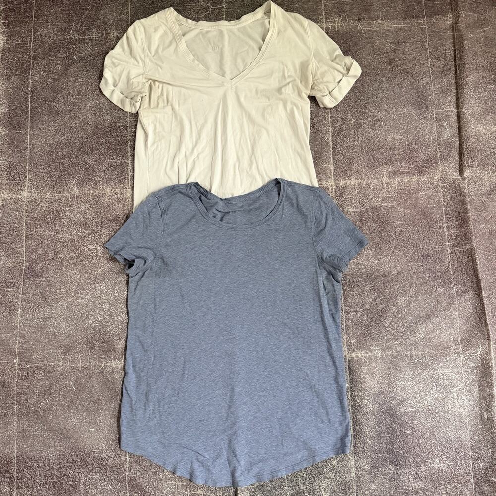 Women's Lululemon 5 Year Basic Heather Blue White V Neck T Shirt Lot of 2 Sz L